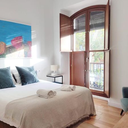 Homeyseville-Luxury Apartment Arenal 6 Pax, Parking Optional Buitenkant foto