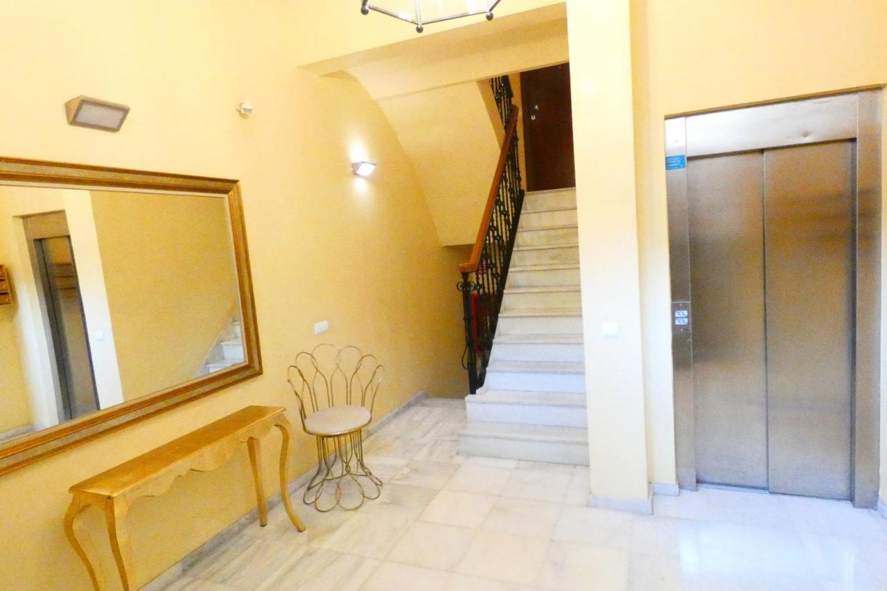 Homeyseville-Luxury Apartment Arenal 6 Pax, Parking Optional Buitenkant foto